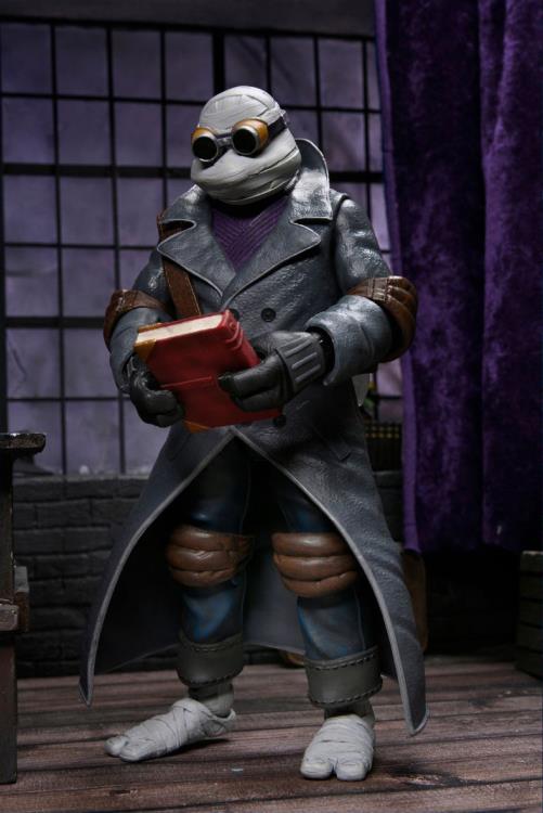 Universal Monsters x Teenage Mutant Ninja Turtles Ultimate Donatello as The Invisible Man Gallery Image 3