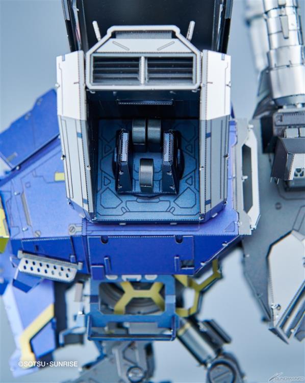 Mobile Suit Gundam BN Metal Works Vol. 1 RX-78-2 Gundam Model Kit