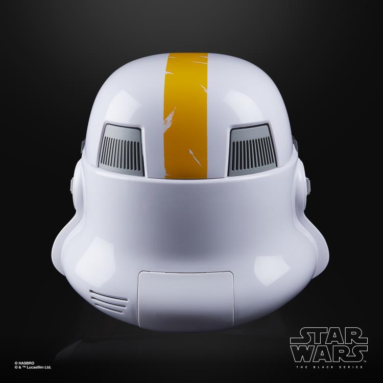 Star Wars: The Black Series Artillery Stormtrooper 1:1 Scale Wearable Electronic Helmet (The Mandalorian) Gallery Image 5