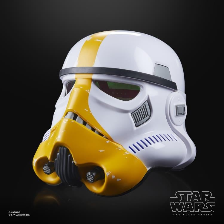 Star Wars: The Black Series Artillery Stormtrooper 1:1 Scale Wearable Electronic Helmet (The Mandalorian) Gallery Image 4