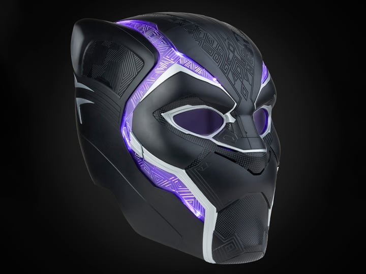 Black Panther Marvel Legends Legacy Collection Black Panther 1:1 Scale Wearable Electronic Helmet Gallery Image 1