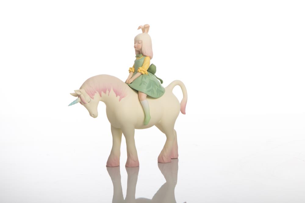 Nocturnal Unicorn Mini (Light Green Flower) Vinyl Figure Gallery Image 6
