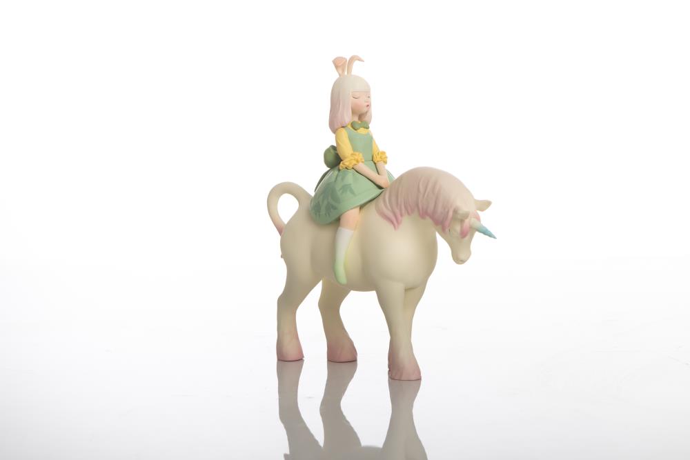 Nocturnal Unicorn Mini (Light Green Flower) Vinyl Figure Gallery Image 4