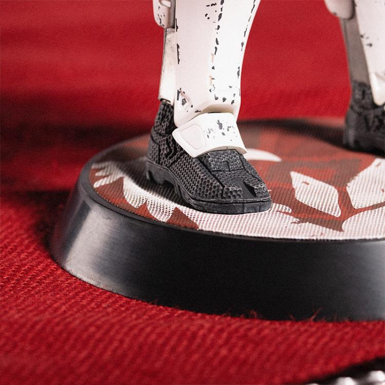Destiny Lord Shaxx Statue Gallery Image 14