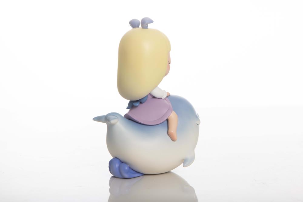 Song of the Ocean Morningstar Dolphin (Ice Moon Blue) Vinyl Figure Gallery Image 10