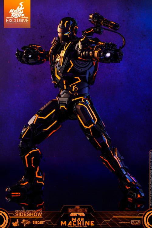 Iron Man 2 MMS553D35 Neon Tech War Machine 1/6th Scale Exclusive Collectible Figure Gallery Image 3