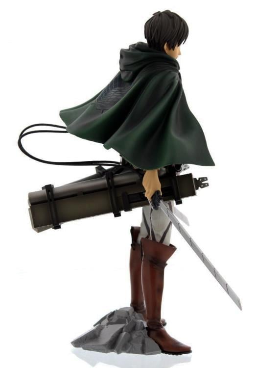Attack on Titan Master Stars Piece Eren Yeager With Maneuver Gear