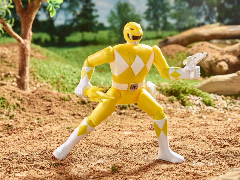 Mighty Morphin Power Rangers Retro Morphin Yellow Ranger Exclusive Figure Gallery Image 4