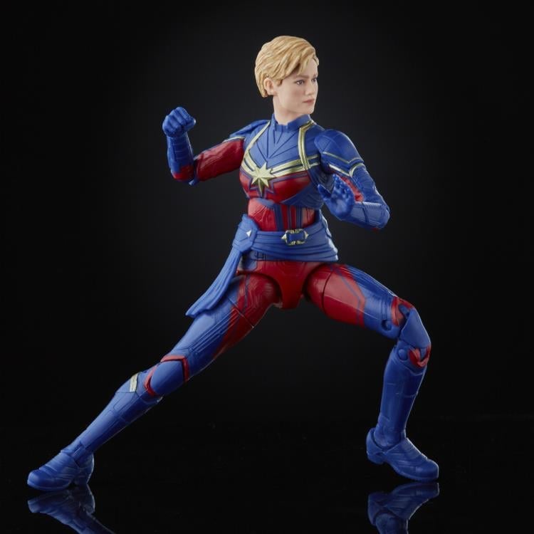 Avengers: Endgame Marvel Legends The Infinity Saga Captain Marvel & Rescue Exclusive Action Figure Two-Pack Gallery Image 12