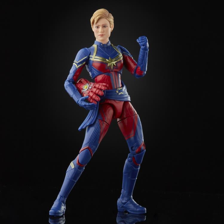 Avengers: Endgame Marvel Legends The Infinity Saga Captain Marvel & Rescue Exclusive Action Figure Two-Pack Gallery Image 10