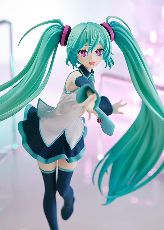 Vocaloid Pop Up Parade L Hatsune Miku (Because You're Here Ver.) Gallery Image 9