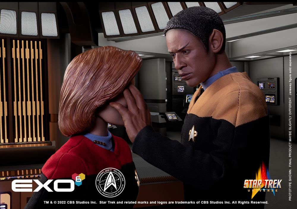 Star Trek: Voyager Tuvok 1/6 Scale Figure Gallery Image 9