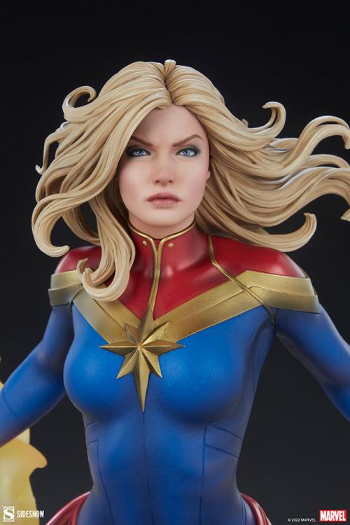 Marvel Premium Format Captain Marvel Statue Gallery Image 11