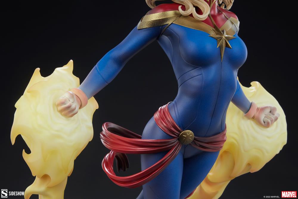 Marvel Premium Format Captain Marvel Statue Gallery Image 14
