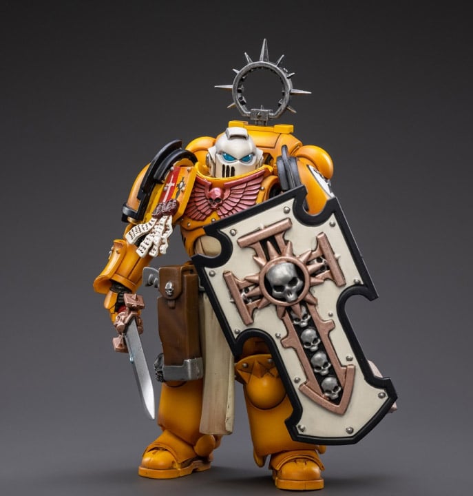 Warhammer 40K Primaris Space Marines Imperial Fists Bladeguard Veteran 1/18 Scale Figure Gallery Image 3