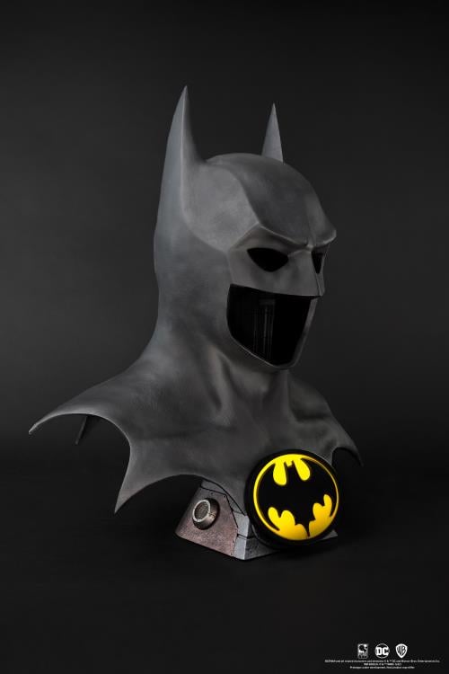 Batman (1989) Cowl 1/1 Scale Limited Edition Replica Gallery Image 3