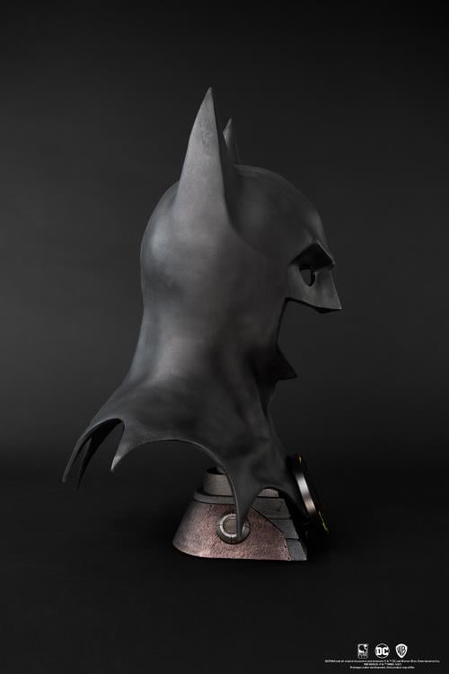 Batman (1989) Cowl 1/1 Scale Limited Edition Replica Gallery Image 4