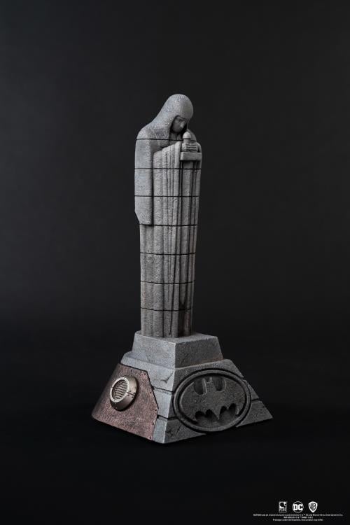 Batman (1989) Cowl 1/1 Scale Limited Edition Replica Gallery Image 19