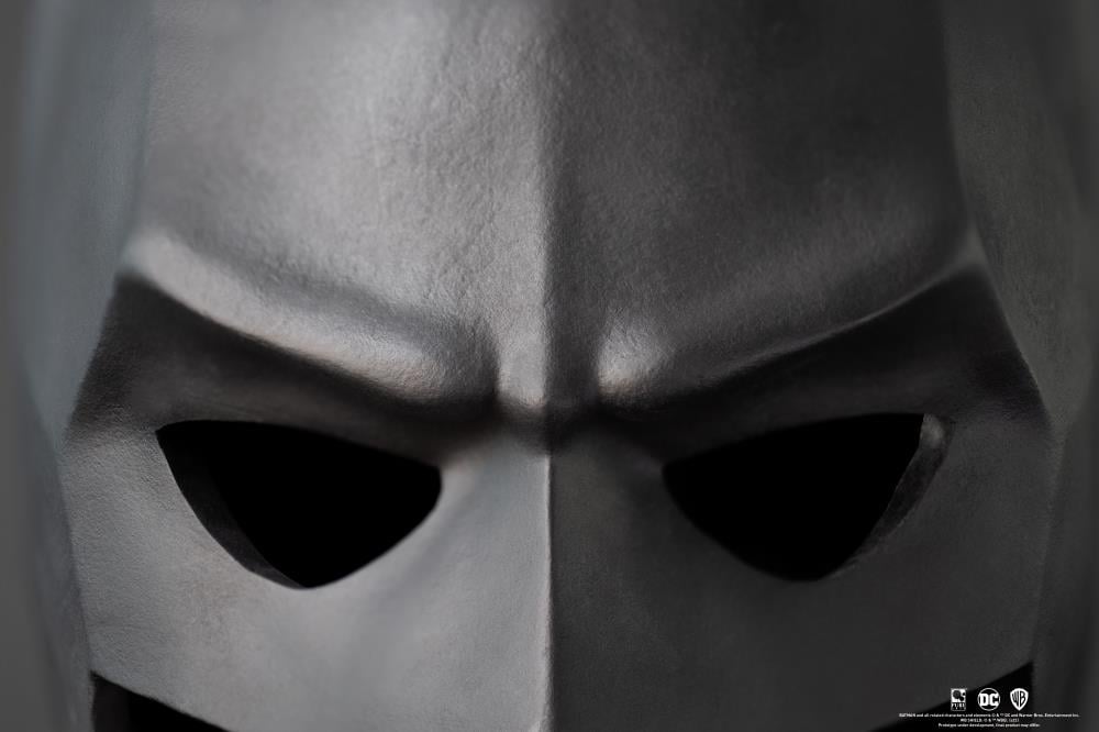 Batman (1989) Cowl 1/1 Scale Limited Edition Replica Gallery Image 15