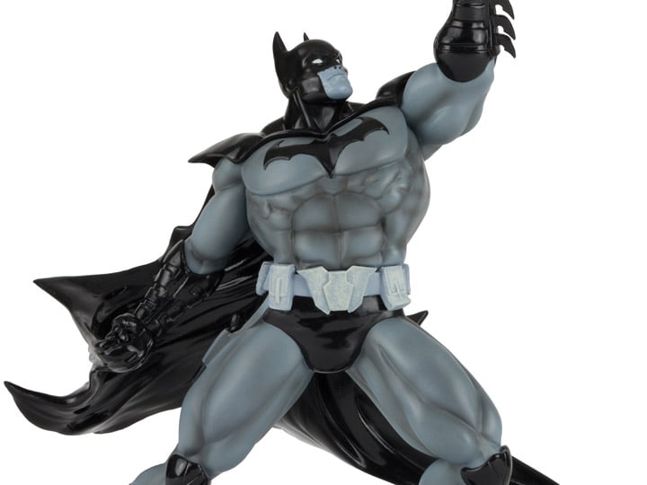 Batman Black and White Batman (Freddie E. Williams) 1/10 Scale Statue Gallery Image 1