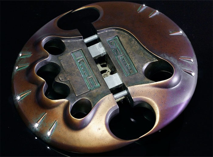 Predator 2 Cutting Disk Limited Edtion Prop Replica Gallery Image 14