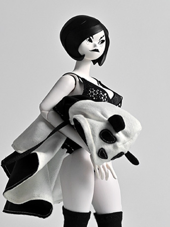 The World of Isobelle Pascha Panda Play 1/6 Scale Figure Gallery Image 2