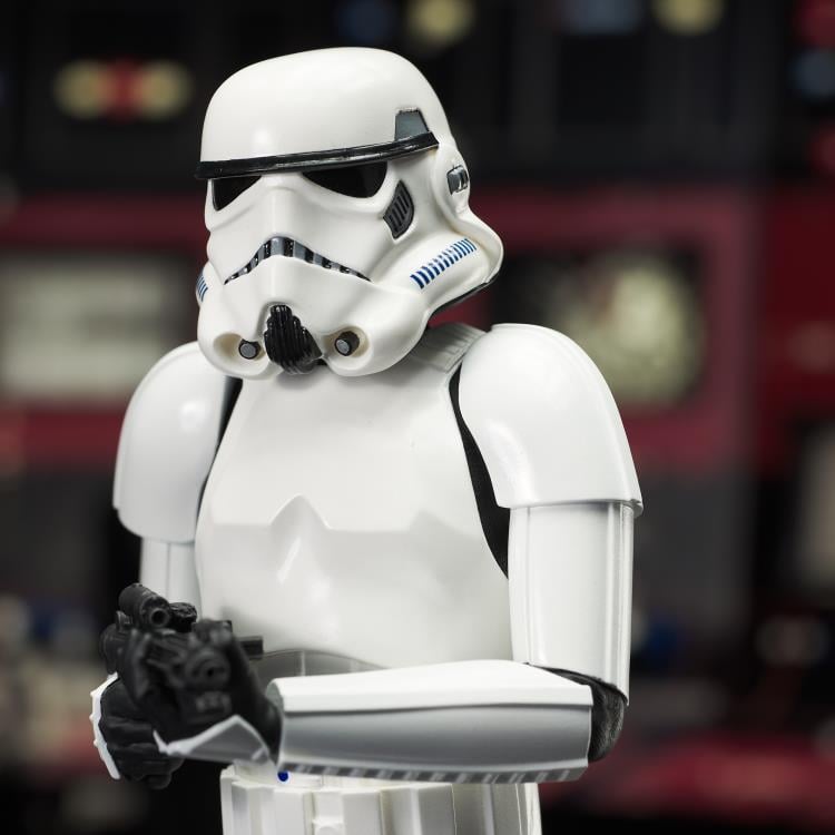 Star Wars: A New Hope Milestones Han Solo (Stormtrooper Disguise) 1/6 Scale Limited Edition Exclusive Statue Gallery Image 18