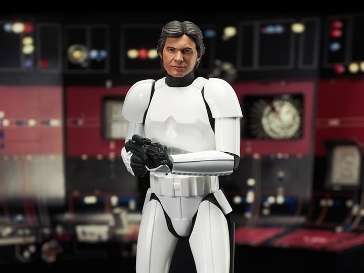 Star Wars: A New Hope Milestones Han Solo (Stormtrooper Disguise) 1/6 Scale Limited Edition Exclusive Statue Gallery Image 1