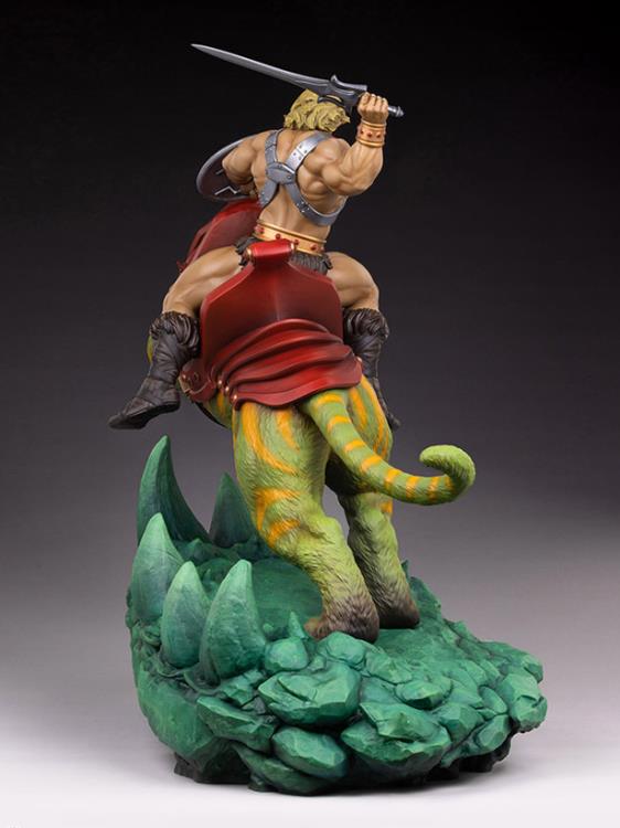 Masters of the Universe He-Man and Battle Cat Classic Deluxe Maquette Gallery Image 6