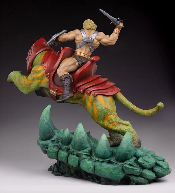 Masters of the Universe He-Man and Battle Cat Classic Deluxe Maquette Gallery Image 5