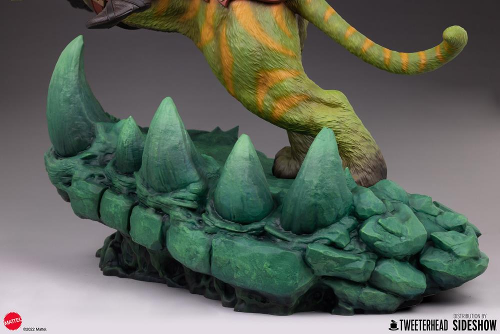 Masters of the Universe He-Man and Battle Cat Classic Deluxe Maquette Gallery Image 16
