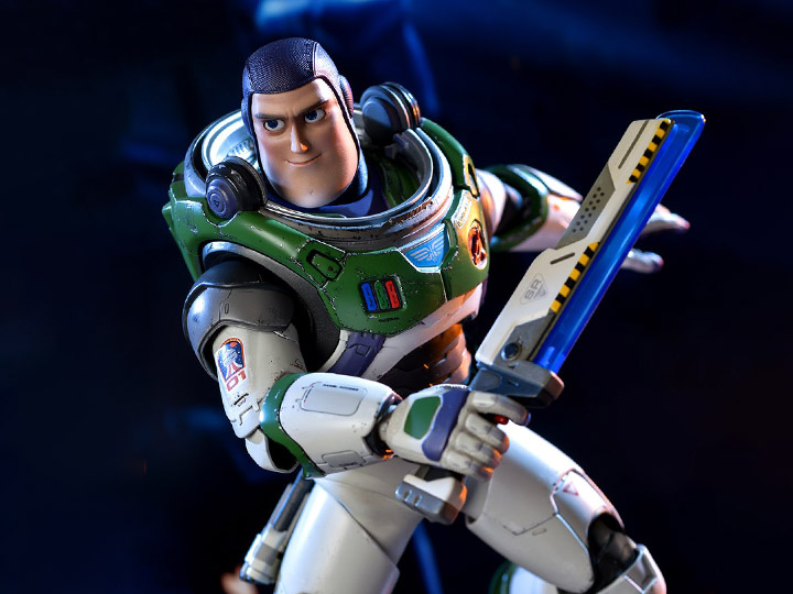 Lightyear MMS634 Buzz Lightyear (Space Ranger Alpha) 1/6th Scale Collectible Figure Gallery Image 1