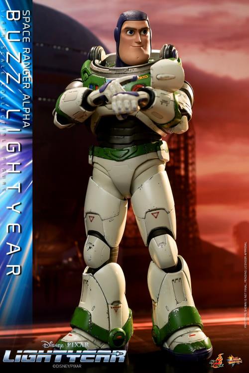 Lightyear MMS634 Buzz Lightyear (Space Ranger Alpha) 1/6th Scale Collectible Figure Gallery Image 7