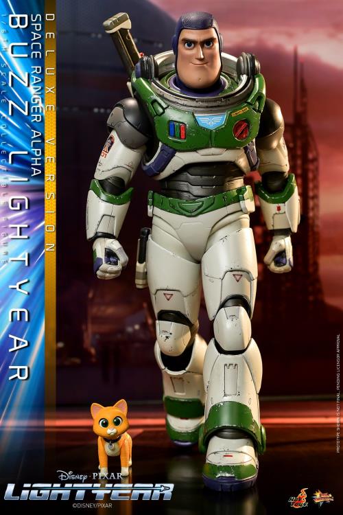 Lightyear MMS635 Buzz Lightyear (Space Ranger Alpha) Deluxe 1/6th Scale Collectible Figure Gallery Image 7