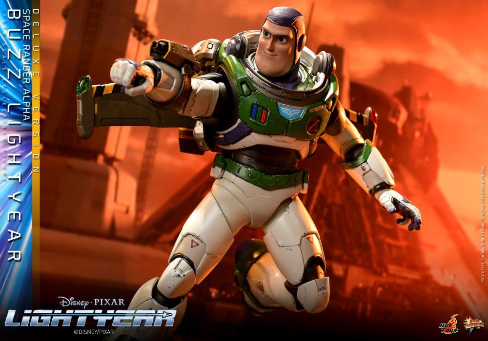 Lightyear MMS635 Buzz Lightyear (Space Ranger Alpha) Deluxe 1/6th Scale Collectible Figure Gallery Image 13