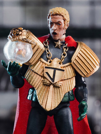 2000 AD Exquisite Mini Series Chief Judge Caligula 1:18 Scale PX Previews Exclusive Figure Gallery Image 2