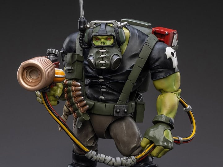 Warhammer 40K Ork Kommandos Comms Boy Wagzuk 1/18 Scale Figure Gallery Image 1
