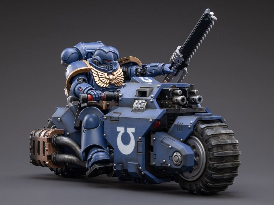 Warhammer 40k Ultramarines Raider-Pattern Combat Bike 1/18 Scale Gallery Image 13