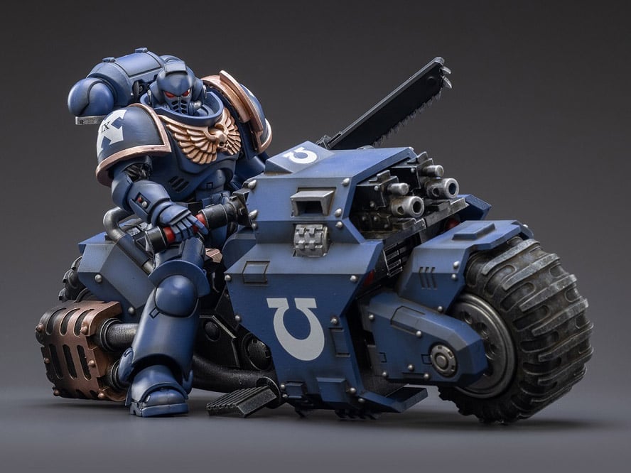 Warhammer 40k Ultramarines Raider-Pattern Combat Bike 1/18 Scale Gallery Image 15