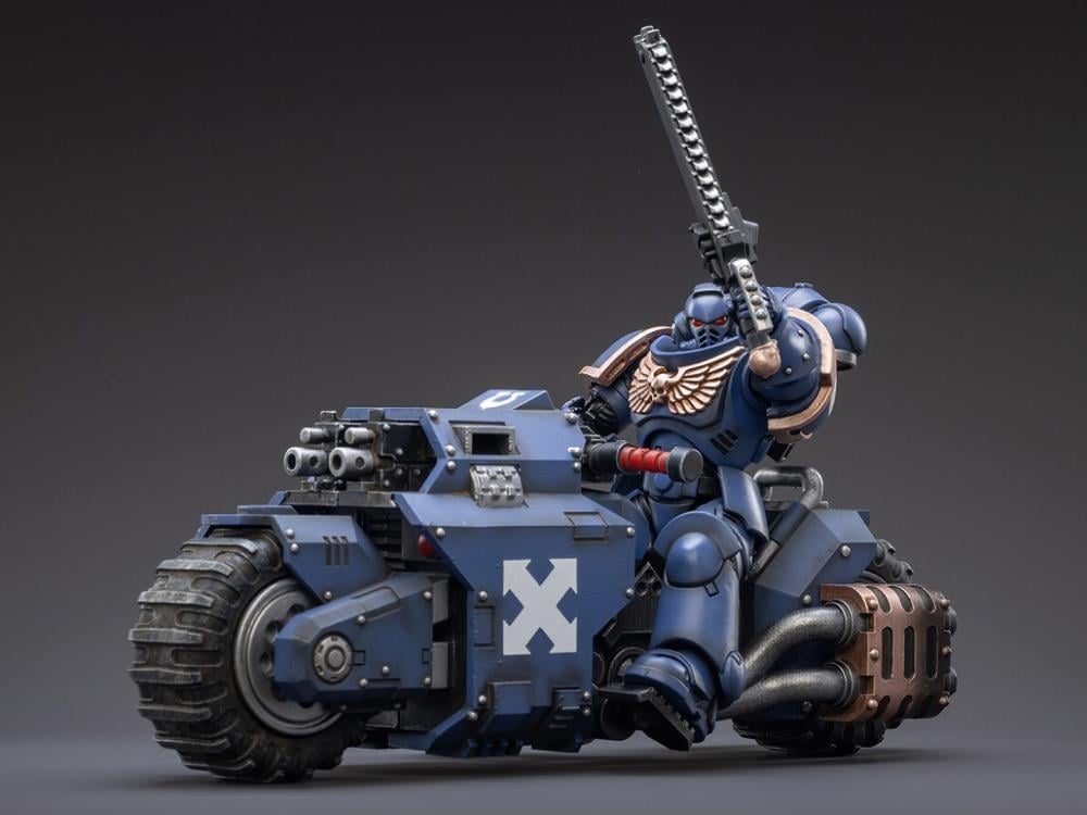 Warhammer 40k Ultramarines Raider-Pattern Combat Bike 1/18 Scale Gallery Image 14