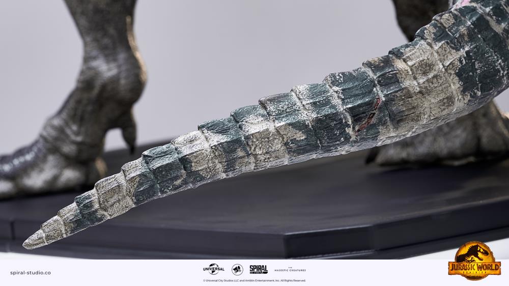Jurassic World: Dominion The Majestic Creatures Giganotosaurus 1/10 Scale Limited Edition Statue Gallery Image 19