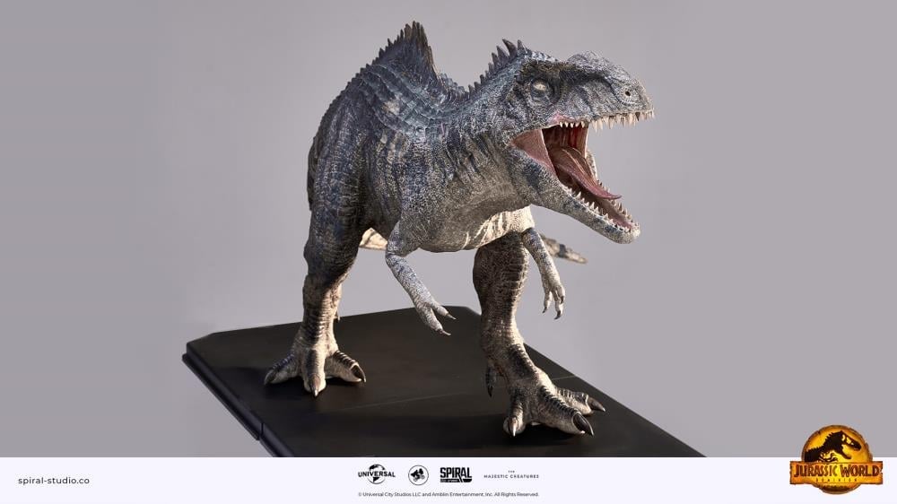 Jurassic World: Dominion The Majestic Creatures Giganotosaurus 1/10 Scale Limited Edition Statue Gallery Image 10