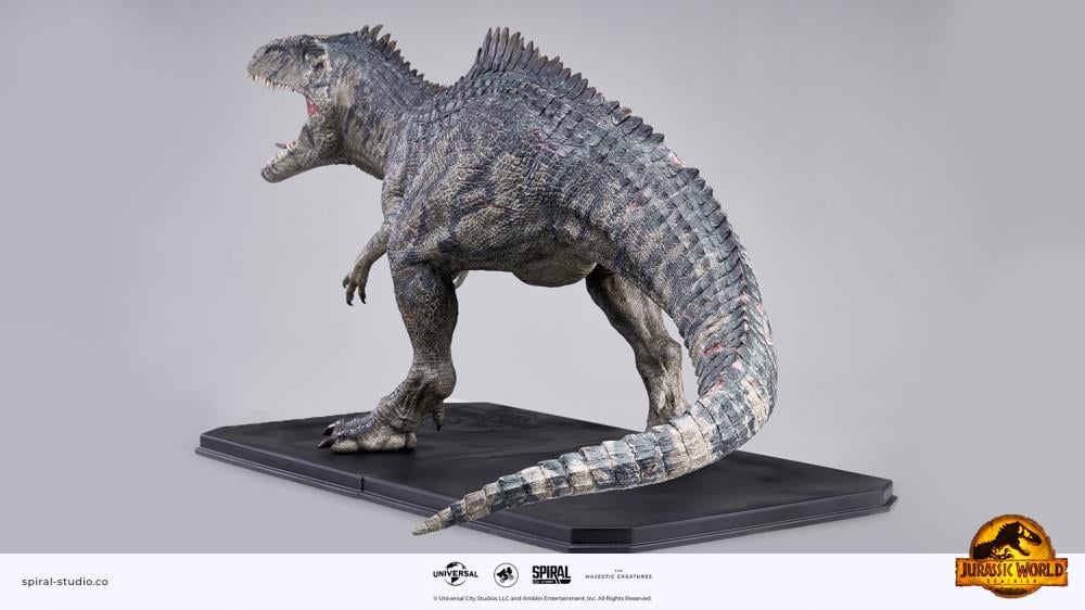Jurassic World: Dominion The Majestic Creatures Giganotosaurus 1/10 Scale Limited Edition Statue Gallery Image 6