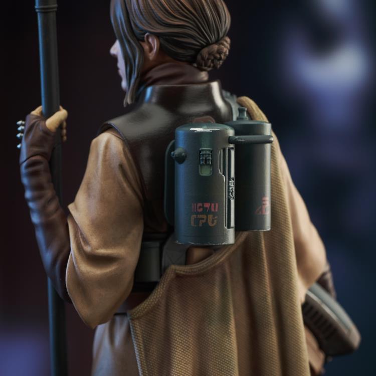 Star Wars: Return of the Jedi Premier Collection Leia in Boussh Disguise 1/7 Scale Limited Edition Statue Gallery Image 12
