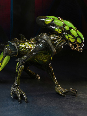 Aliens: Fireteam Elite Burster Alien Action Figure Gallery Image 2
