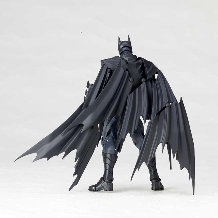 DC Comics Amazing Yamaguchi Revoltech No.009 Batman Action Figure (Reissue) Gallery Image 4