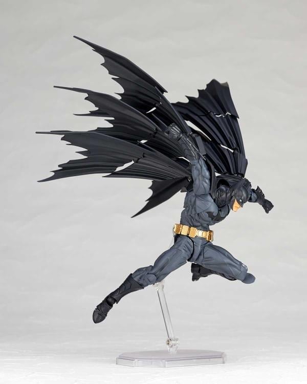 DC Comics Amazing Yamaguchi Revoltech No.009 Batman Action Figure (Reissue) Gallery Image 8