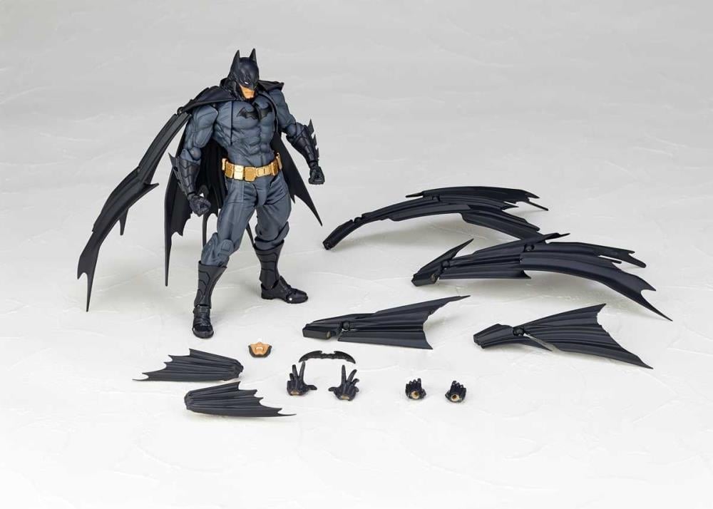 AMAZING YAMAGUCHI バットマン フィギュア Amazon.com: Revoltech Amazing Yamaguchi: Batman Beyond Action