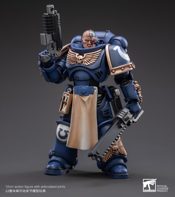 Warhammer 40K Ultramarines Primaris Lieutenant Horatius 1/18 Scale Figure Gallery Image 6