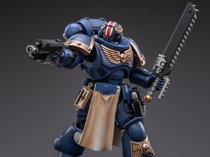 Warhammer 40K Ultramarines Primaris Lieutenant Horatius 1/18 Scale Figure Gallery Image 1